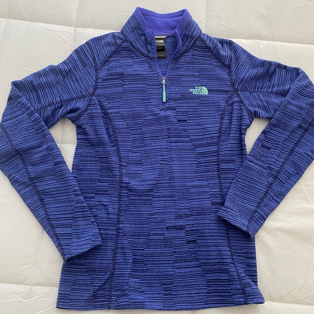 North face 3/4 zip pullover